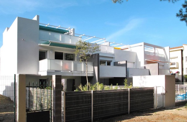 Apartment Les Pins Parasols-1 by Interhome