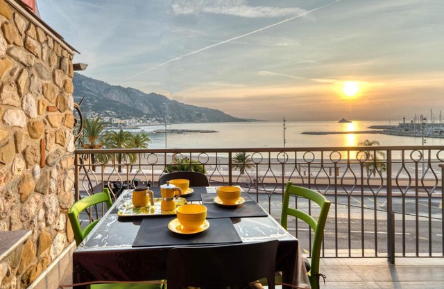 Apartment les Sablettes panoramic sea view