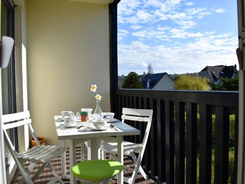 Apartment Les Terrasses de Tourgeville-3 by Interhome