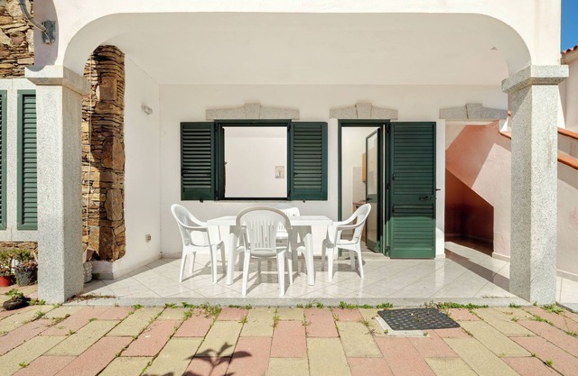 Apartamento 'Limpiddu 2' con vistas a la montaña, jardín compartido y Wi-Fi