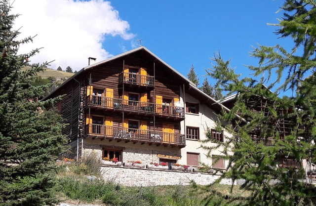 Apartamento "Lobbio" en el chalet "La sousto"
