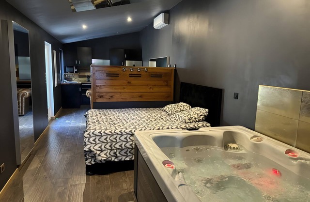 Apartamento 'Love Room - Rhôna' con Wi-Fi y aire acondicionado