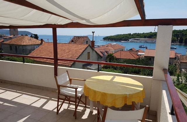 Apartment Luca - Two Bedroom Apartment with Terrace
