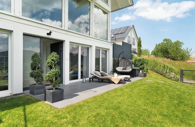Apartamento 'Luftige Auszeit' con vistas a la montaña, terraza privada y Wi-Fi