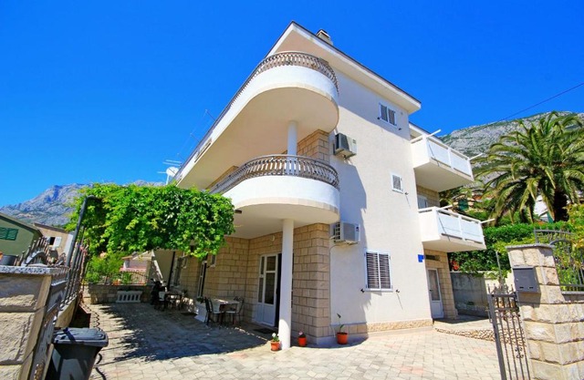 Apartment Makarska M&I, FREE PRIVATE PARKING
