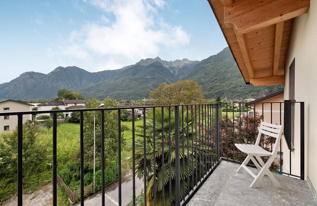 Apartamento 'Mansarda' con vistas a la montaña, Wi-Fi y aire acondicionado