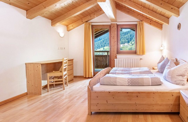 Apartamento 'Mansardenwohnung Egart' con vistas al lago, balcón y Wi-Fi