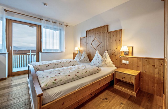 Apartamento "Maurerhof Morgenrot" con vistas a la montaña, balcón privado y Wi-Fi