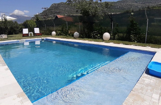 Apartment Merona with Swimming Pool - Two Bedroom Apartment with Swimming pool
