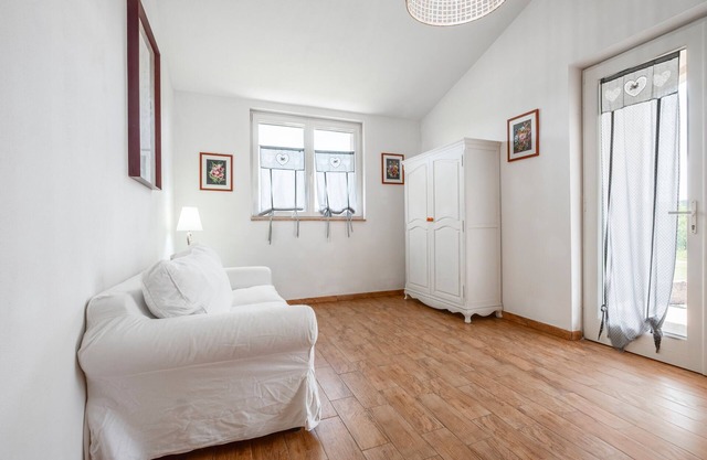 Apartamento 'Mirto' con piscina compartida, Wi-Fi y aire acondicionado