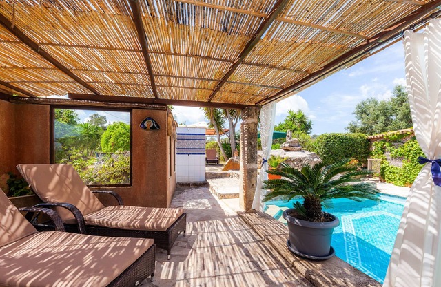 Apartahotel "Mit Dachterrasse Panoramablick" con vistas a la montaña, piscina compartida y Wi-Fi