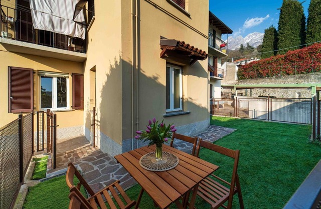 Apartamento 'Moonlight - Lecco Getaway' con jardín privado y Wi-Fi