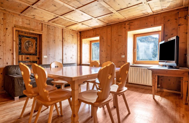 Apartamento 'Muncion Apparte' con vistas a la montaña y jardín compartido