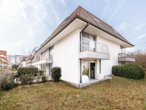 Apartment near Koksijde dunes and sea