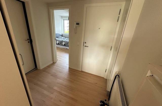 Apartment near shopping center and university