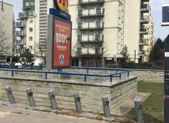 Apartment next Metro Stoklosy