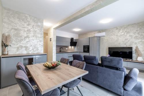 Apartment Nikol