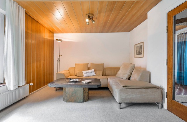 Apartamento 'Obendrot' con terraza compartida, jardín compartido y Wi-Fi