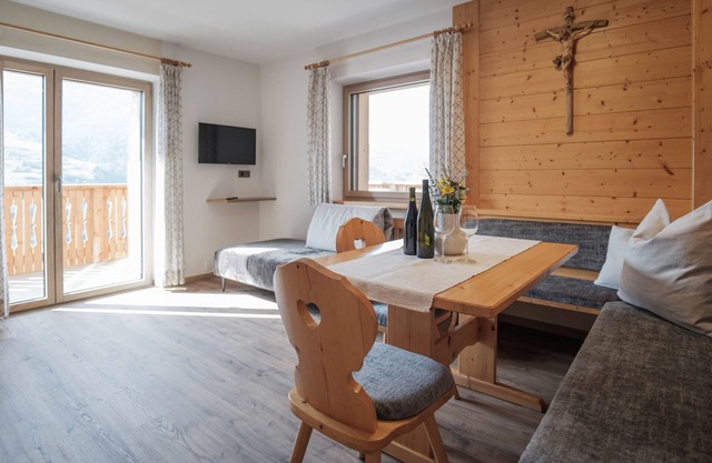 Apartamento 'Oberhemberger Hof Zwoaer' con vistas a la montaña, terraza compartida y Wi-Fi