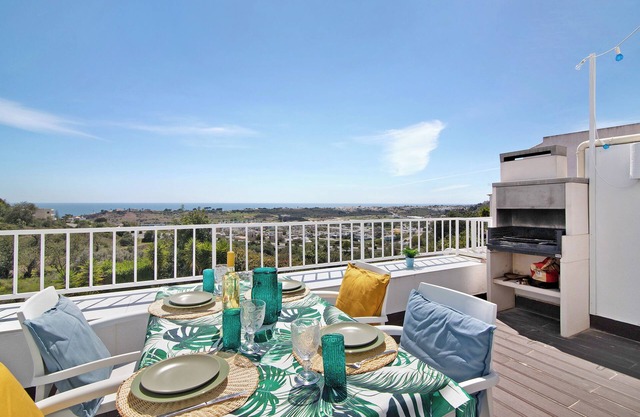 Apartamento "Ocean View Hakuna Matata" con piscina compartida y Wi-Fi