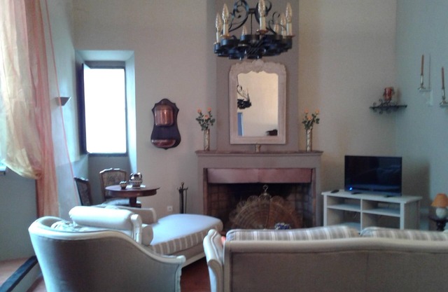 APARTAMENTO DE CARACTER 120M2 EN ANTIGUO CASTILLO FEODAL
