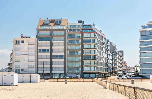 Apartamento en la costa con vistas
