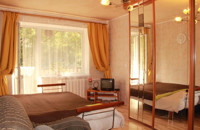 Apartment on Sevastyanova 12