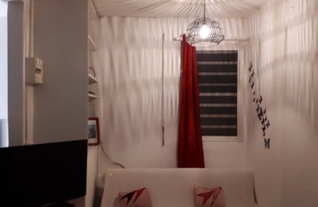 Apartamento en el 2do piso pequeño edificio, cerca del mar, ventilado y agradable.