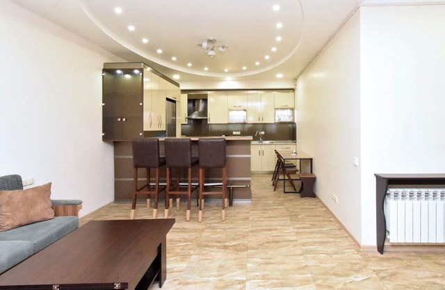Apartment on Yekmalyan street