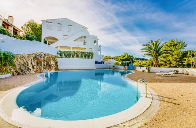 Apartamento 'Peaceful Flat Menorca Sea and Wifi' con vistas a la montaña