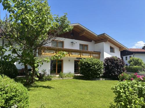 Apartment Panoramablick by Interhome