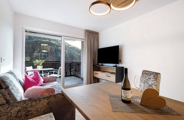 Apartamento 'Paradeis Apartments A20' con vistas a la montaña, balcón y Wi-Fi