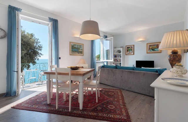 Apartamento 'Paradise Suite' con vistas al mar, Wi-Fi y aire acondicionado