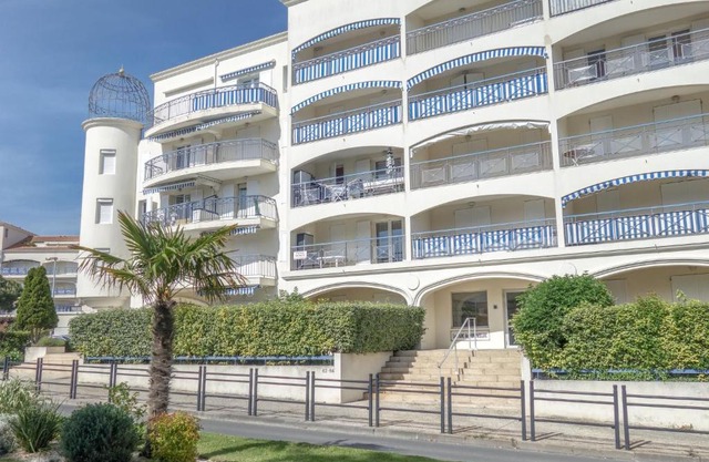Apartment Parc de Pontaillac-28 by Interhome