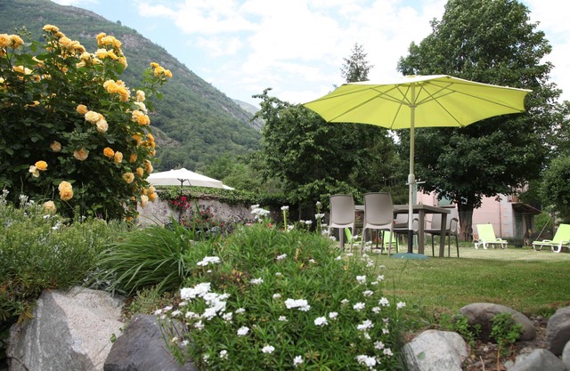 Apartamento 'Petit Vignemale' con vistas a la montaña, jardín compartido y Wi-Fi