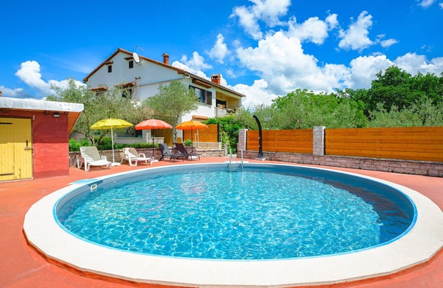 Apartamento Pina by Interhome