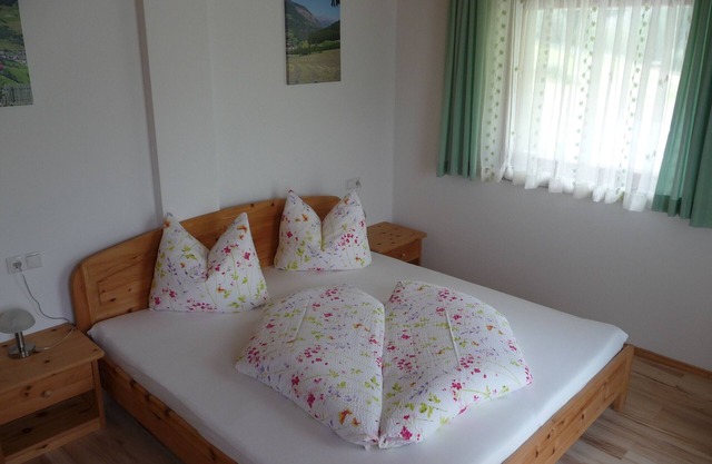 Apartamento 'Pirchahof Dorfblick' con vistas a la montaña, terraza compartida y wifi