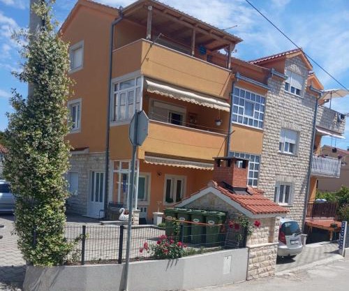 Apartment Radalj