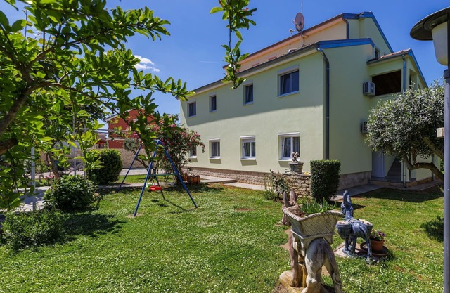 Apartamento Rajić by Interhome