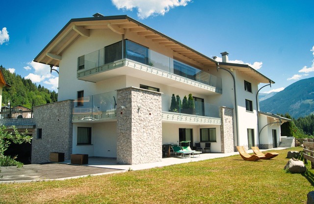 Apartamento 'Relais Dolomiti' con vistas al lago, terraza privada y Wi-Fi