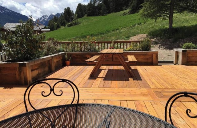 Apartamento 'Résidence Du Parc - 8 Personnes' con vistas a la montaña, jardín compartido y Wi-Fi