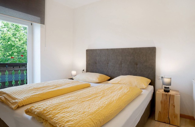 'Roessl Apartamento 101' con vistas a la montaña, piscina compartida y Wi-Fi