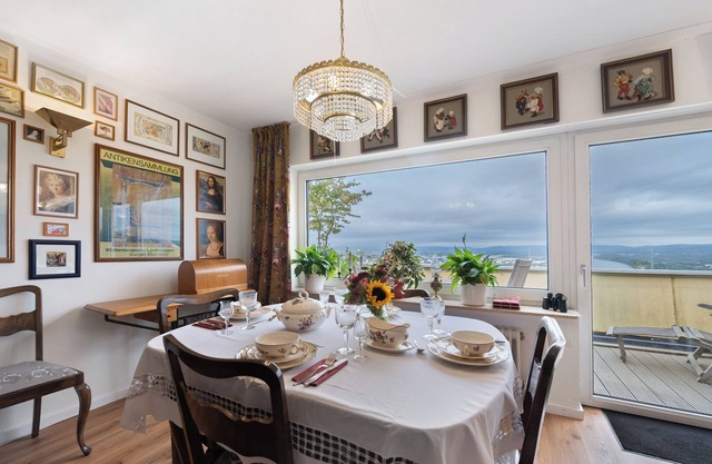 Apartamento 'Rheinblick Am Rheinsteig' con vistas a la montaña, Wi-Fi y aire acondicionado