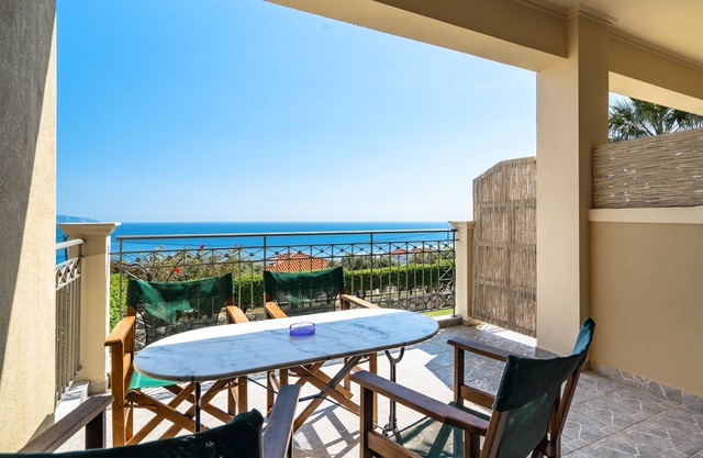 Apartamento "Ria 1" con vistas al mar, balcón y Wi-Fi