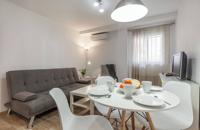Apartamento 'Ritual Sevilla Santa Justa 2' con balcón, Wi-Fi y aire acondicionado