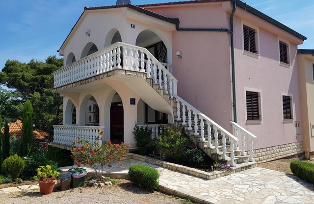 Apartment Ruzmarin