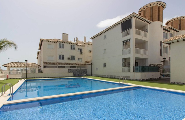 Apartamento Soleado con piscina compartida, terraza y Wi-Fi