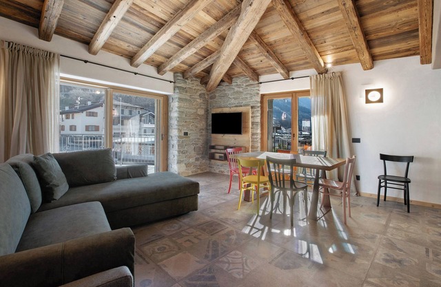 Apartamento 'Samatè' con vistas a la montaña, terraza privada y Wi-Fi