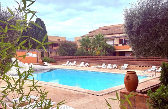 Apartment Saint Cyprien, Golf View, 2 bedrooms, 2 bathrooms, 900 m to the beach