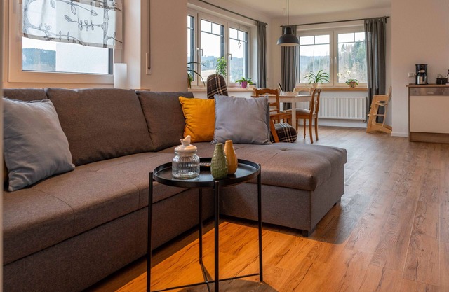 Apartamento 'Sauerland' con vistas a la montaña, terraza privada y Wi-Fi